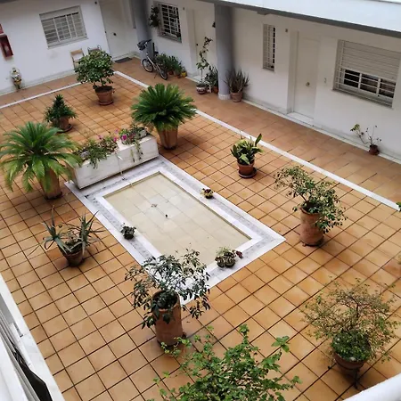 Апартаменты Casco Antiguo Patio De Feria *